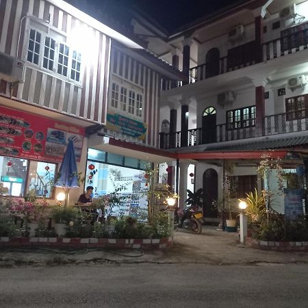 Vang Vieng Queen'S- Mountain View Hotel 외부 사진